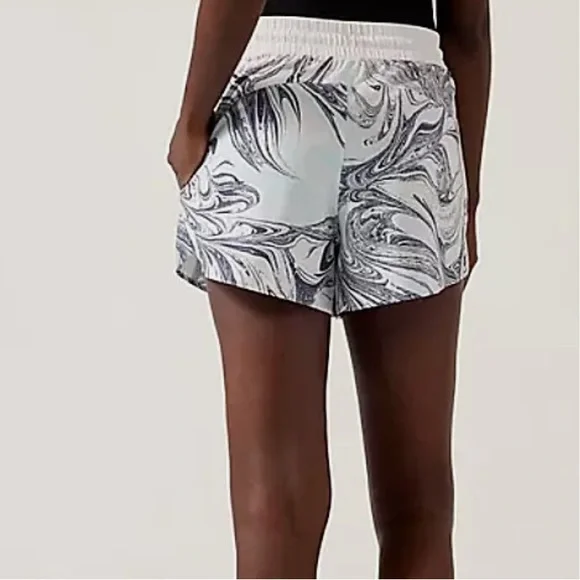 Athleta Crossroads Short Sumi Marble Light Blue S NWT - Picture 2 of 10